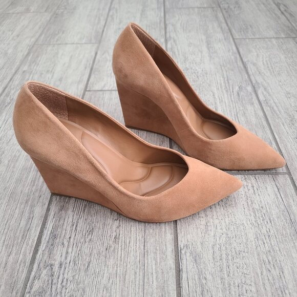 Gianni Bini Garnett Nude Suede Pointed Toe Wedge Heels Size 7.5M - Picture 1 of 11